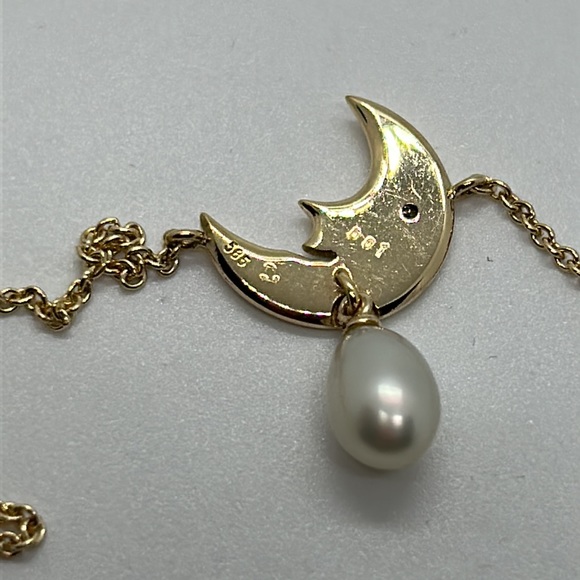 14K Yellow Gold Crescent 🌙 Moon Diamond 17” Necklace - Picture 6 of 8
